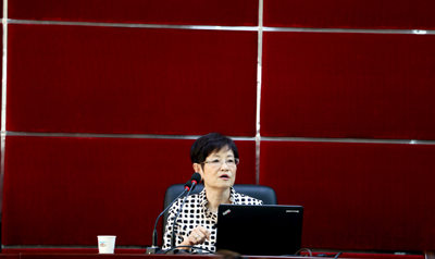 璧甸泤涓芥暀鎺堝湪璁插骇涓�jpg